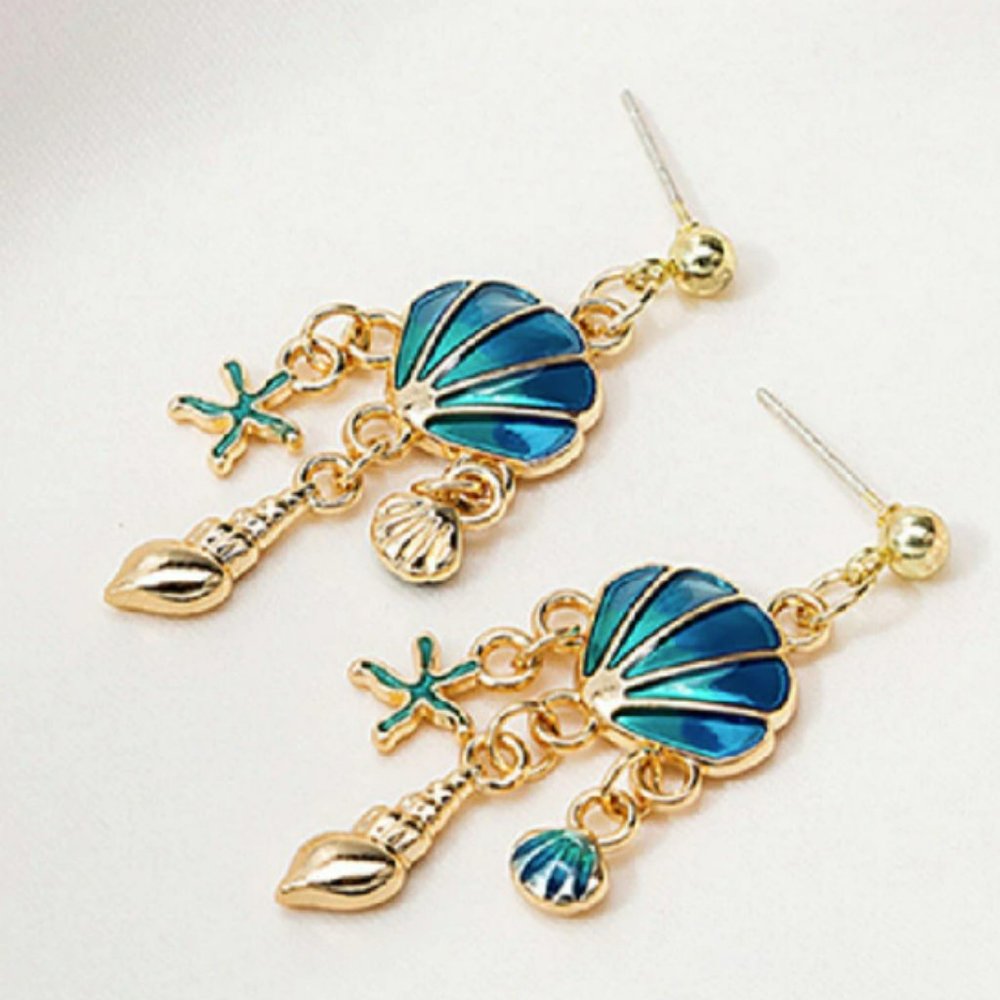 Bimini Beachwear Ocean Elements Clamshell Earrings